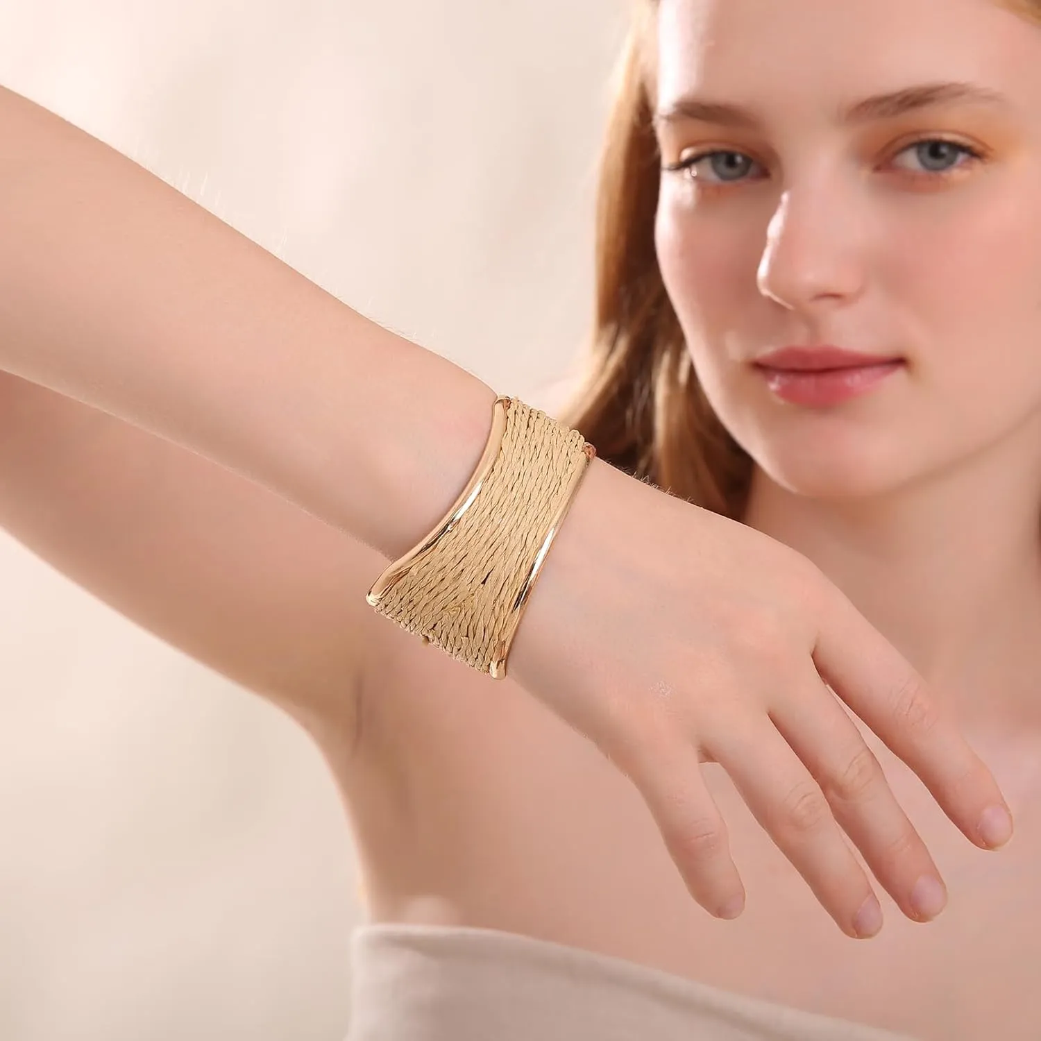 Raffia Irregular Wave Cuff Bracelet for Women, Chunky Bangle Wide Open Cuff Bangle Statement Bracelet