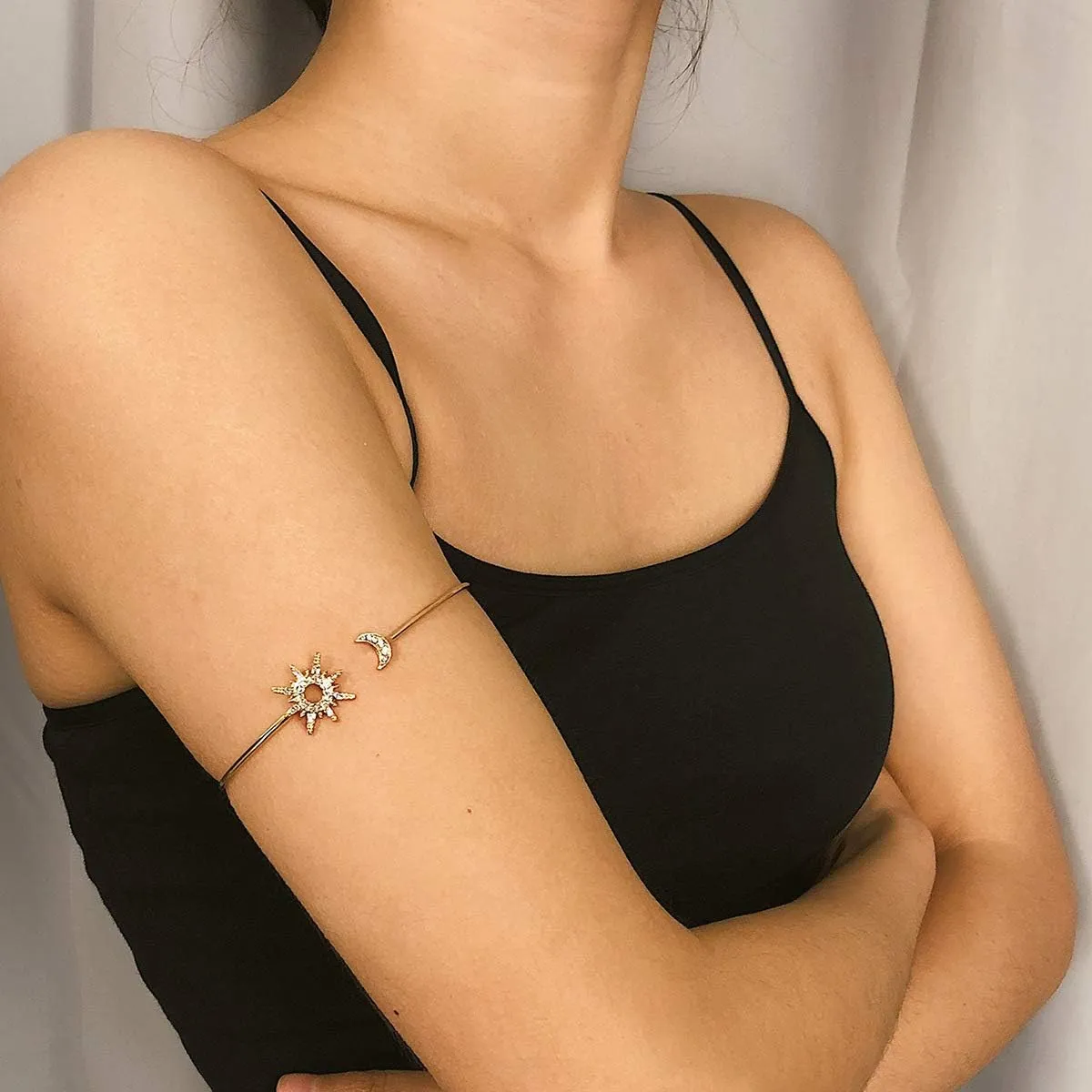 SANDOO Minimalist Gold Arm Bracelet - Layered Armband Armlet Jewelry