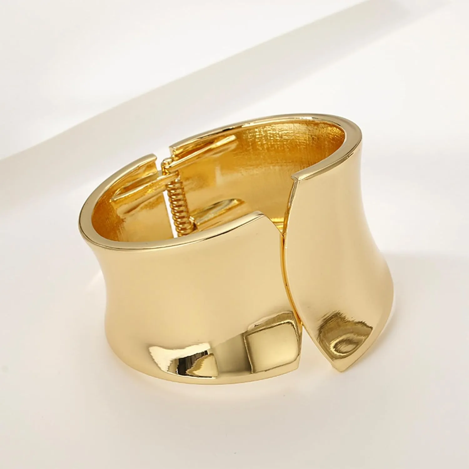 YBMYCM Wide Cuff Chunky Gold Bracelets for Women Open Cuff Bangles Wrist Cuff Bracelets for Women as Gifts